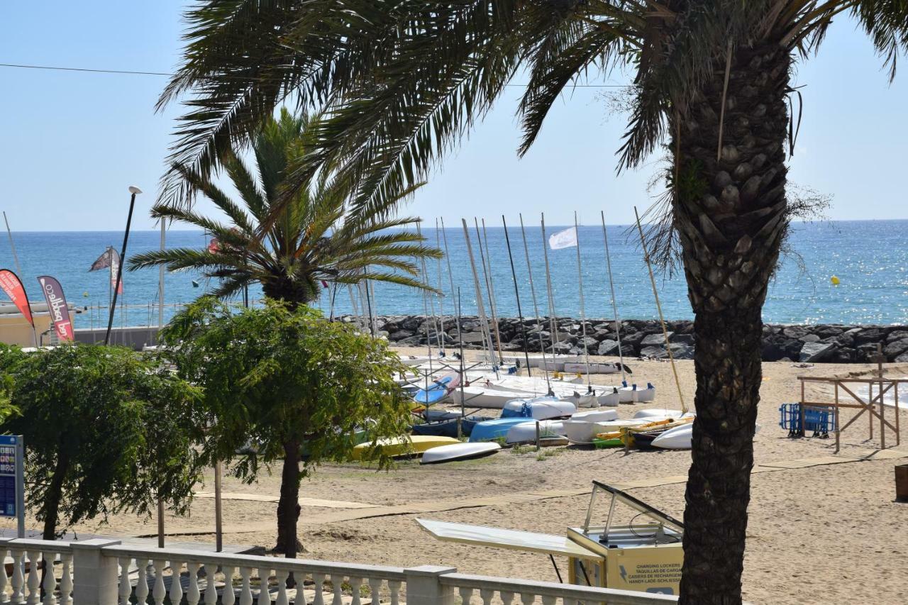 Apartamentos Les Barbes Caldes D'Estrach Bagian luar foto